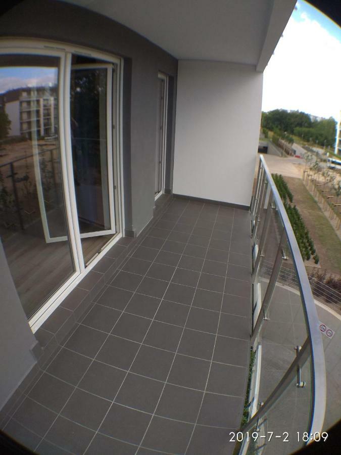 1110 Smialego 39 - Tanie Pokoje W Apartamencie - Samodzielne Zameldowanie - Self Check In ポズナン エクステリア 写真