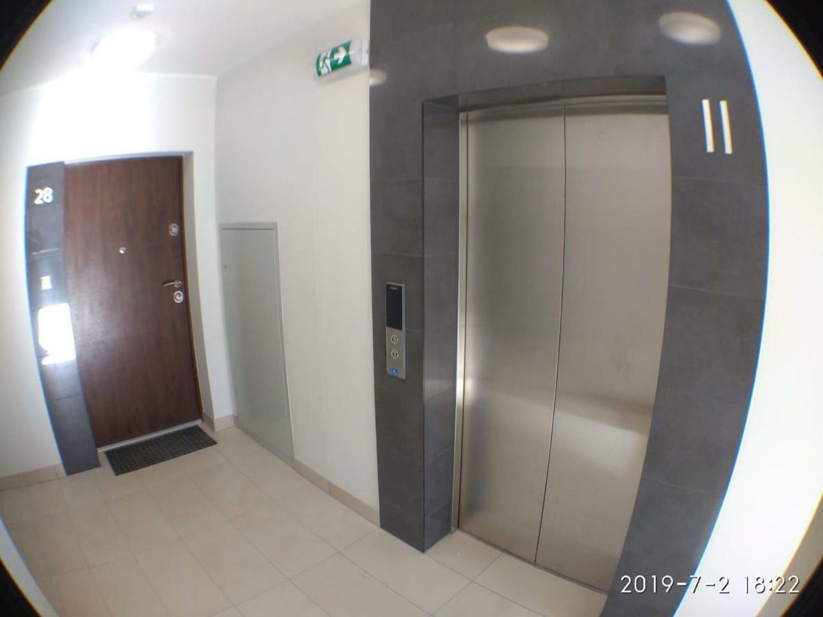 1110 Smialego 39 - Tanie Pokoje W Apartamencie - Samodzielne Zameldowanie - Self Check In ポズナン エクステリア 写真
